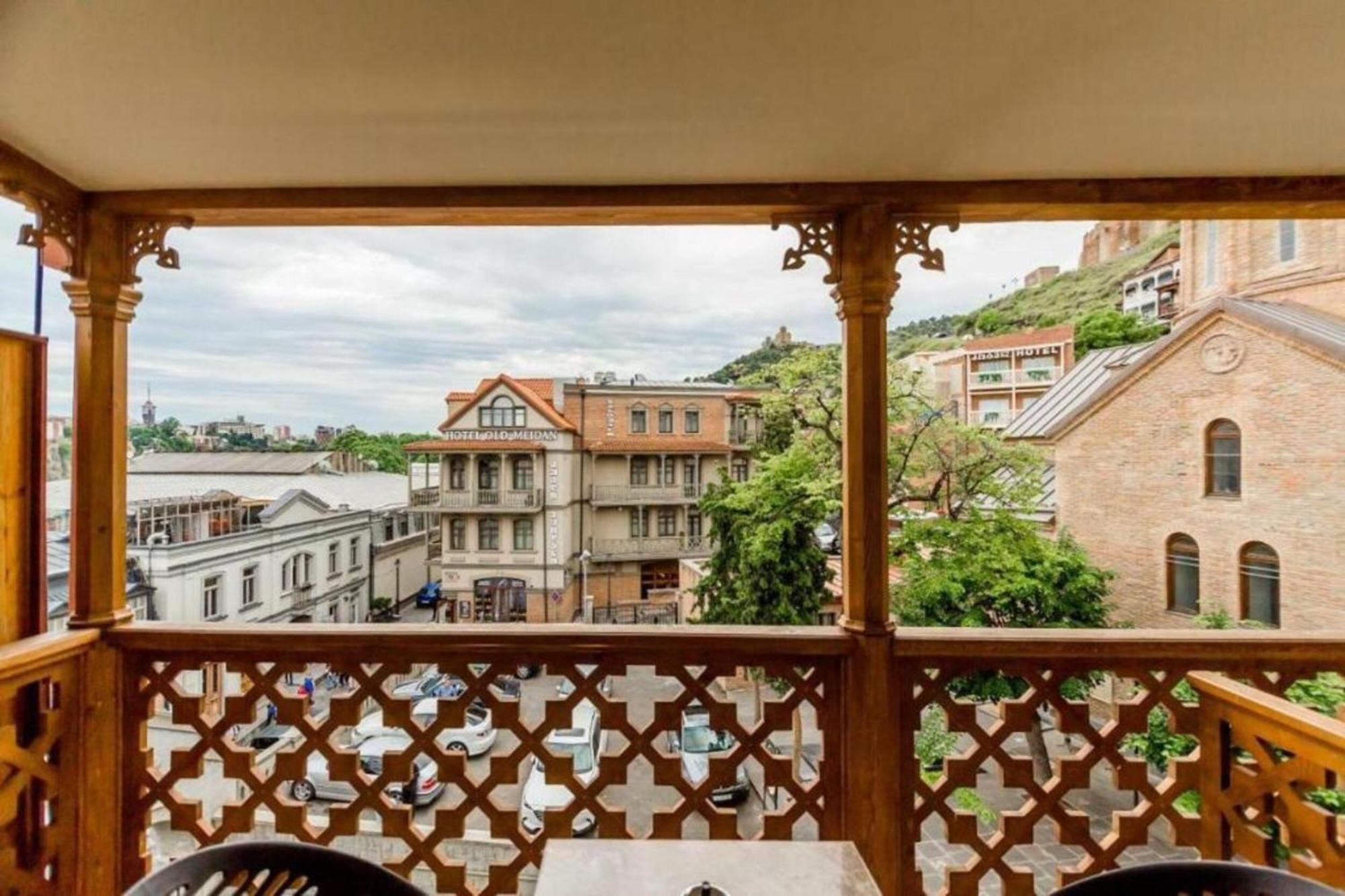 Rasta Maidan Hotel Tiflis Exterior foto